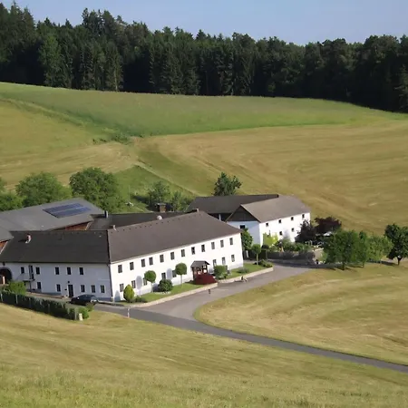 Im Laendlichen Flair * باد زل