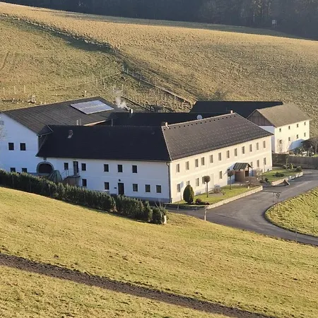 Im Laendlichen Flair شقة